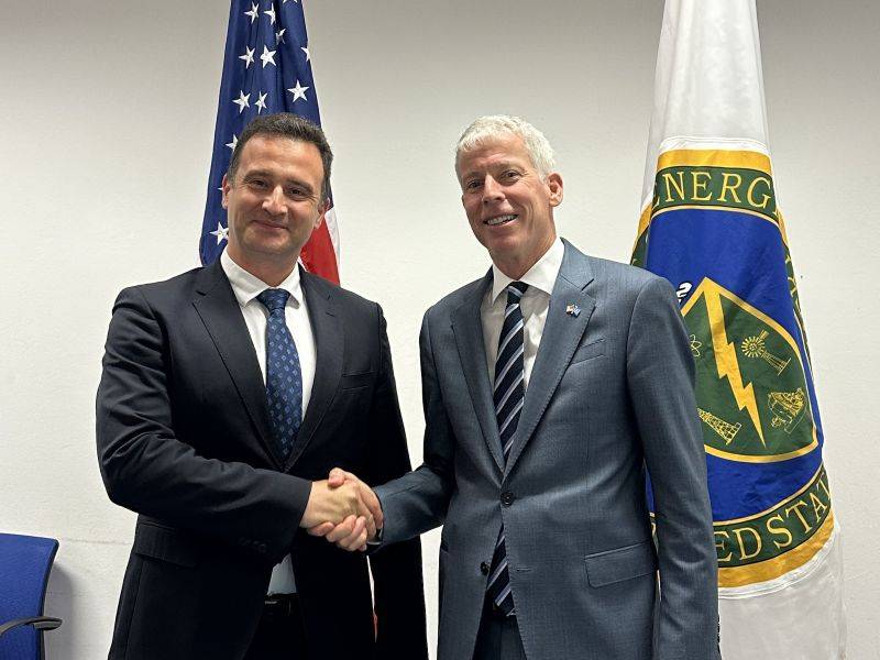  Жечо Станков и Кристофър Райт 